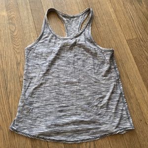 Lululemon size 6 gray tank top.